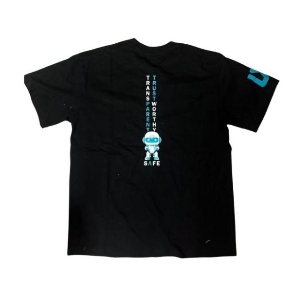 Lirunes企業團體衫訂製案例，深色Polo恤公司制服，BEGIFTHK製作