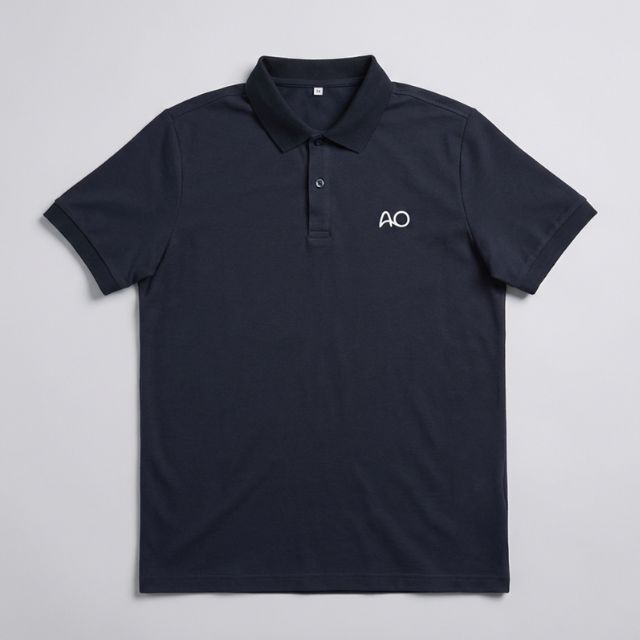 AO Asia-Pacific 訂製深藍色 Polo Shirt，左胸白色電腦繡花 Logo，70%棉高彈絲公司制服 - BeGiftHK