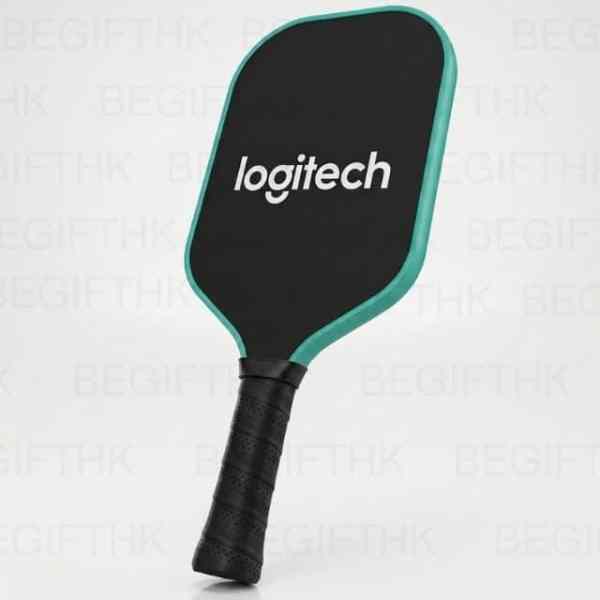 T700碳纖維匹克球拍訂製_Logitech羅技企業禮品訂製案例_黑色磨砂面板白色絲印Logo_客製化藍綠色防撞邊條_高階商務運動裝備